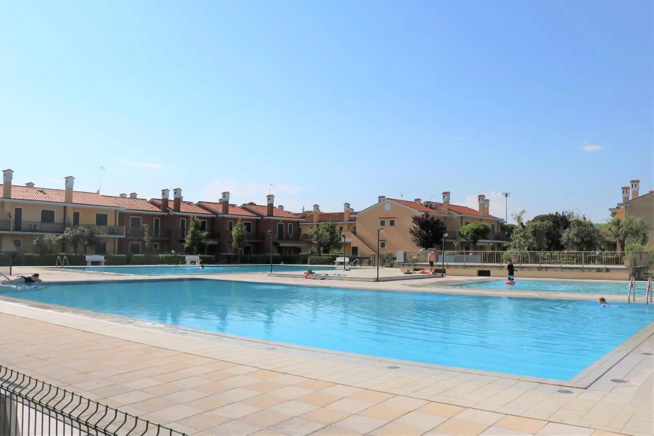 Villaggio Michelangelo Bibione 0*,  Italy